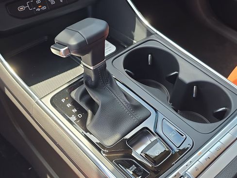 New 2026 Kia Carnival SX Prestige FWD image 28