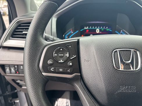 Used 2019 Honda Odyssey EX image 18