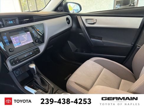 Used 2018 Toyota Corolla LE image 14