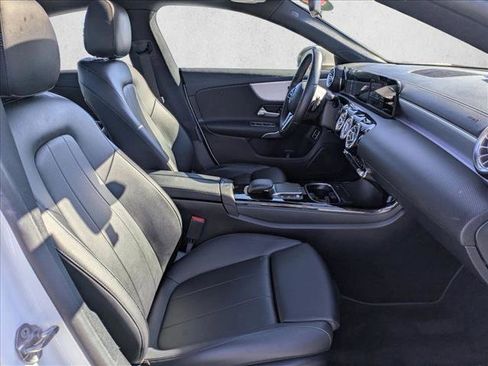 Used 2021 Mercedes-Benz CLA 250 CLA 250 image 21