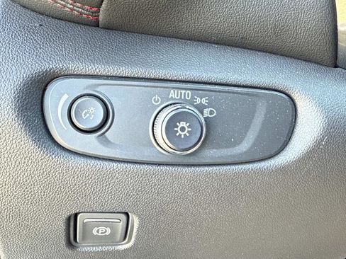 Used 2024 Chevrolet Blazer RS w/ Driver Confidence II Package image 31