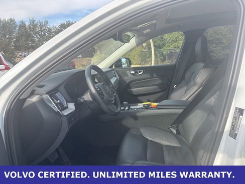 Certified 2025 Volvo XC60 B5 Plus image 17