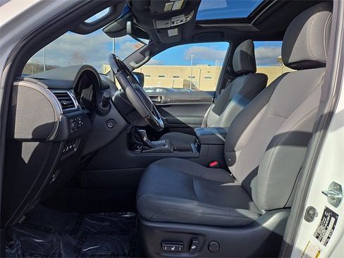 Used 2023 Lexus GX 460 Premium image 13