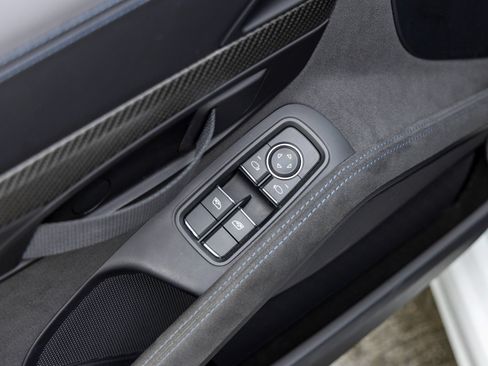 Certified 2023 Porsche 718 Cayman GT4 RS RWD image 33