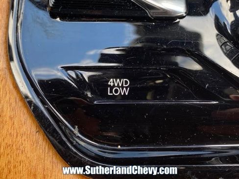 Used 2022 Jeep Grand Wagoneer Series III w/ Rear Seat Video Group 1 image 39