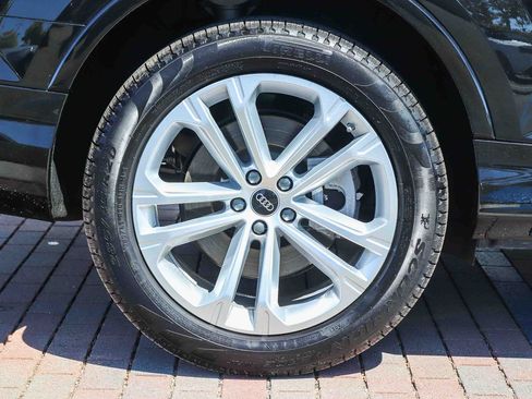 Certified 2025 Audi Q7 3.0T Premium Plus w/ Premium Plus Package AWD/4WD image 10