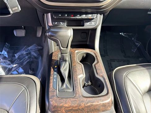 Used 2021 GMC Canyon Denali image 23