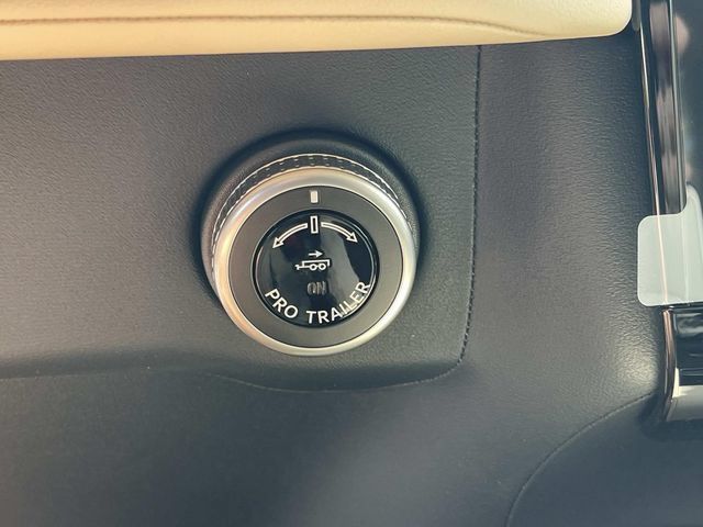 New 2027 Lincoln Navigator Premiere AWD/4WD image 29