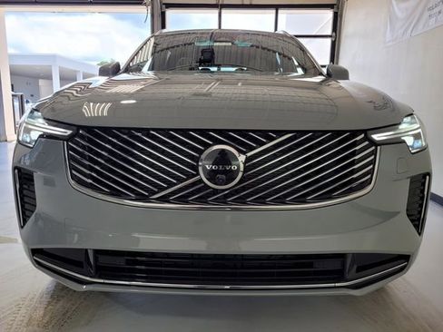 New 2026 Volvo XC90 B6 Plus w/ Protection Package Premier AWD/4WD image 19