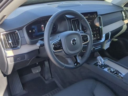 Certified 2026 Volvo XC90 B6 Plus w/ Protection Package Premier image 2