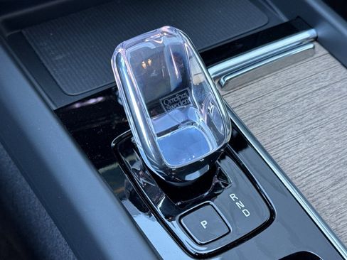 New 2026 Volvo XC60 B5 Plus w/ Climate Package PRO AWD/4WD image 25