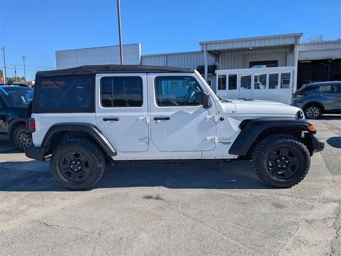 Used 2020 Jeep Wrangler Unlimited Sport image 2
