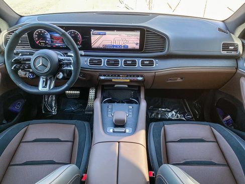 Used 2025 Mercedes-Benz GLE 53 AMG 4MATIC Coupe image 10