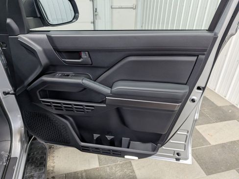 Used 2025 Toyota 4Runner SR5 image 26