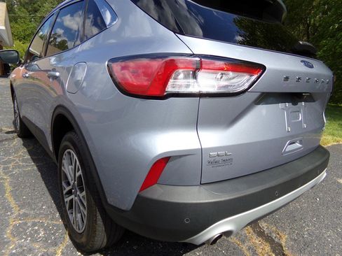 Used 2022 Ford Escape SEL w/ Technology Package AWD/4WD image 8