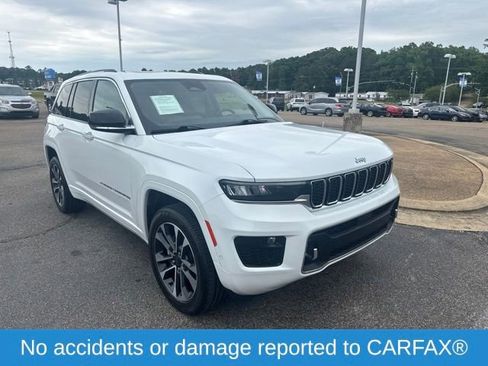 Used 2022 Jeep Grand Cherokee Overland RWD image 2