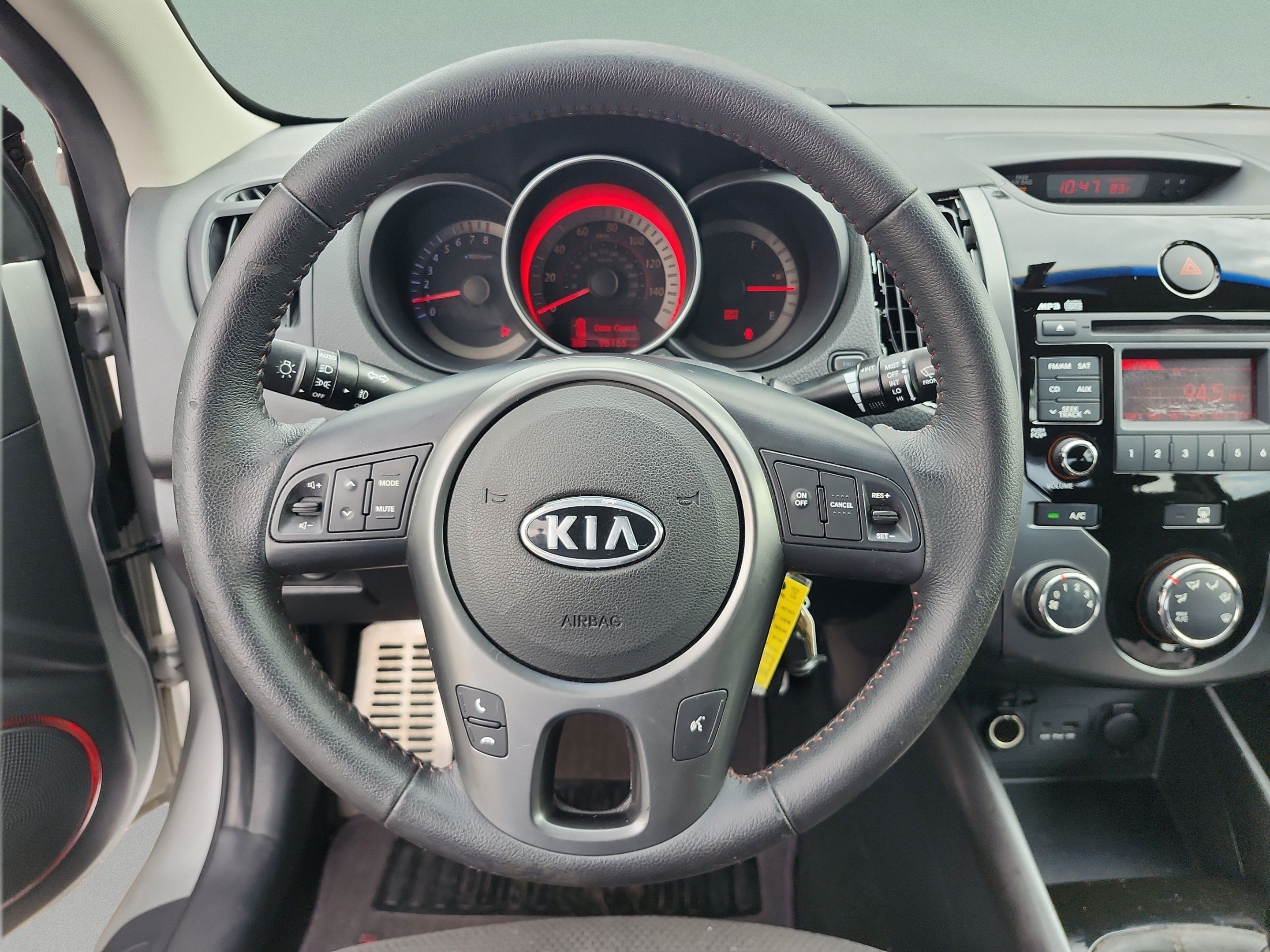 Used 2012 Kia Forte Koup SX FWD image 9