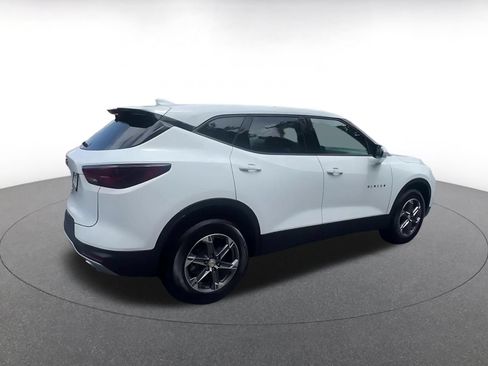 Used 2025 Chevrolet Blazer LT FWD image 14
