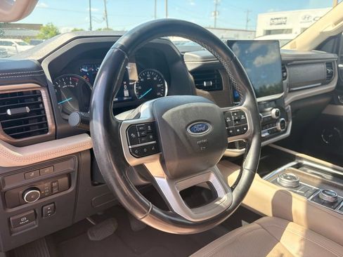 Used 2024 Ford Expedition Limited AWD/4WD image 10