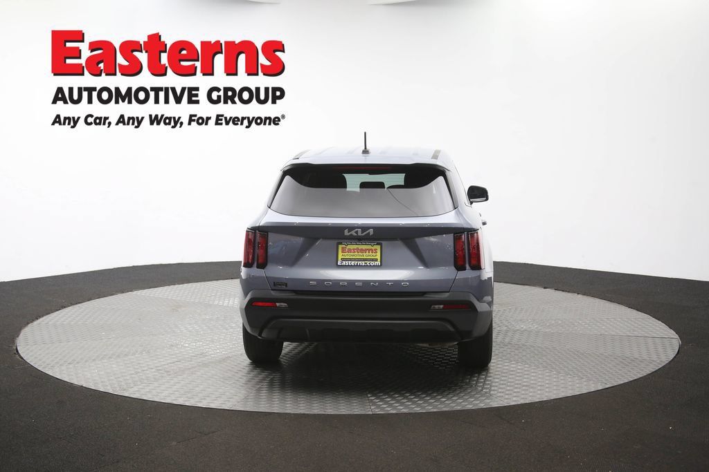Used 2022 Kia Sorento LX FWD image 34