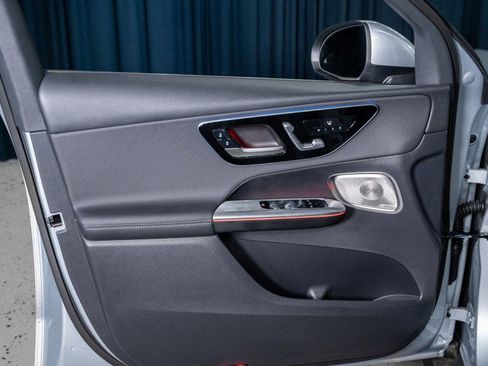 New 2025 Mercedes-Benz GLC 300 image 12