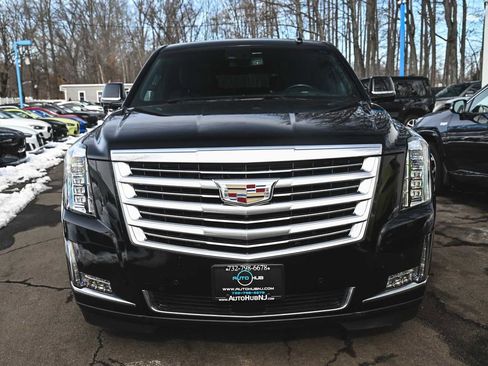 Used 2016 Cadillac Escalade Platinum image 2