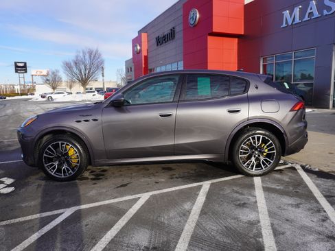 Used 2023 Maserati Grecale Modena image 9