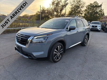Certified 2025 Nissan Pathfinder Platinum