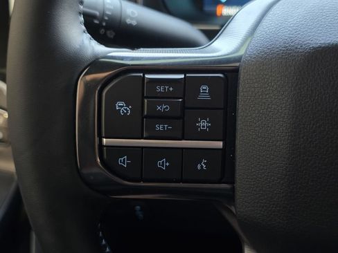 Used 2025 Ford F350 Platinum AWD/4WD image 14