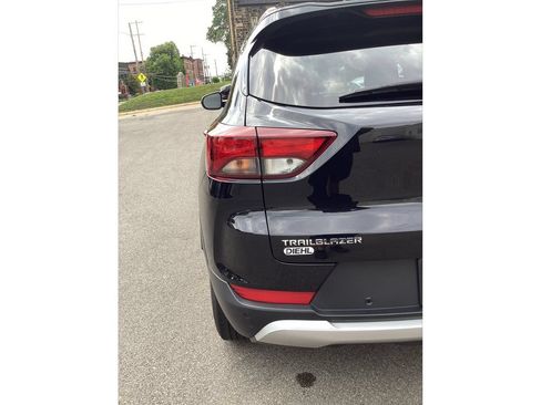 Used 2024 Chevrolet TrailBlazer LT w/ Driver Confidence Package FWD image 29