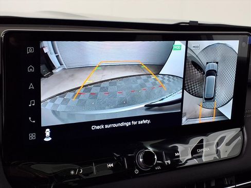 New 2025 Mitsubishi Outlander SE image 17