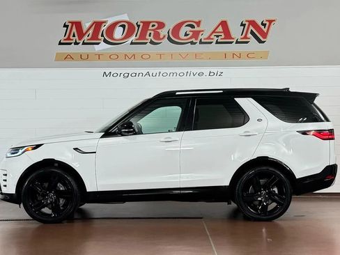 Used 2024 Land Rover Discovery Dynamic SE AWD/4WD image 6