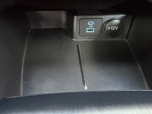 Used 2022 Ford Escape SEL image 24