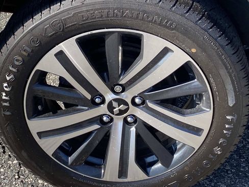 Used 2020 Mitsubishi Outlander Sport ES FWD image 21