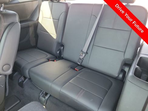 Used 2023 Chevrolet Traverse RS w/ LPO, Floor Liner Package FWD image 28