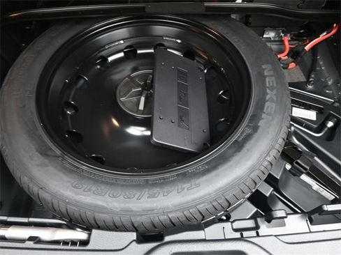 New 2026 Mercedes-Benz GLC 300 image 16