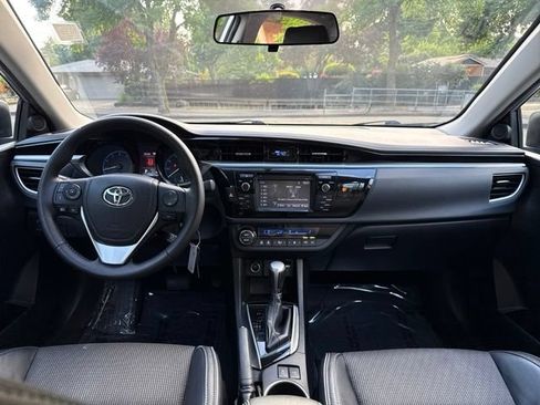 Used 2016 Toyota Corolla S FWD image 12