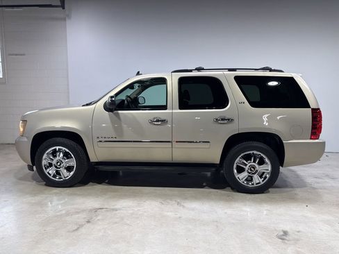 Used 2009 Chevrolet Tahoe LTZ AWD/4WD image 3