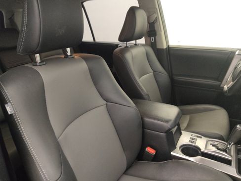Used 2019 Toyota 4Runner SR5 Premium RWD image 21