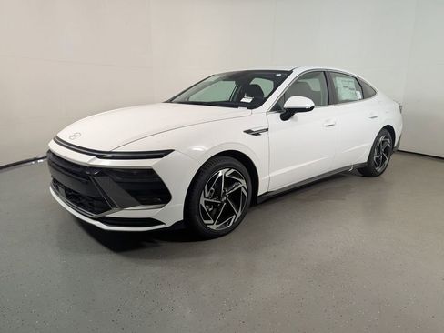 New 2026 Hyundai Sonata SEL image 3