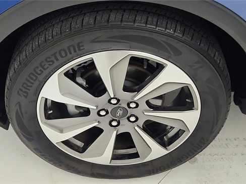 Used 2023 Ford Escape Platinum w/ Premium Technology Package image 16