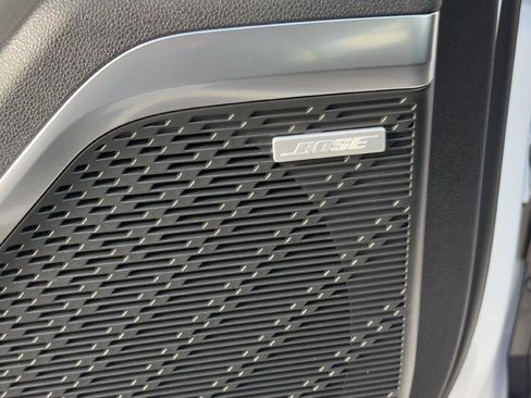 Used 2025 Buick Enclave Sport Touring image 19