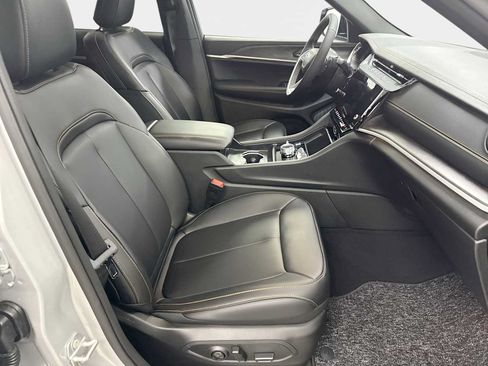 New 2026 Jeep Grand Cherokee Limited AWD/4WD image 24