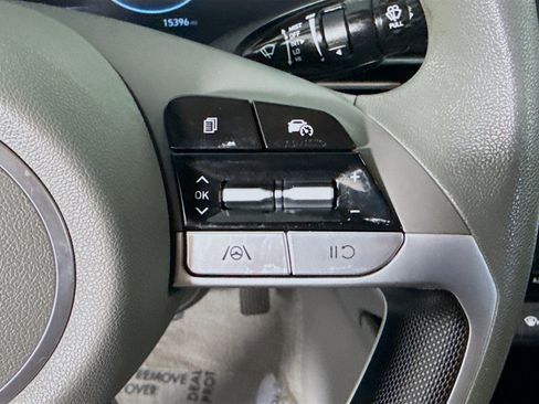 Used 2024 Hyundai Elantra SEL image 15