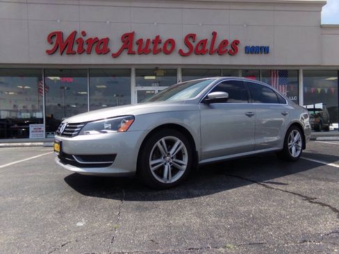 Used 2014 Volkswagen Passat 1.8T SE FWD image 1