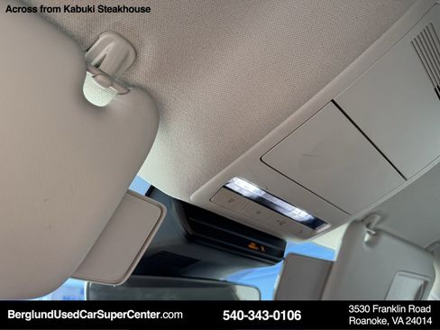 Used 2024 MAZDA CX-50 AWD 2.5 S w/ Preferred Package image 28