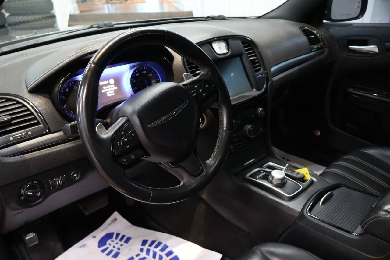 Used 2015 Chrysler 300 S w/ 300S Premium Group AWD/4WD image 9