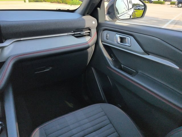 New 2026 Ford Explorer ST-Line w/ ST-Line Street Pack RWD image 17