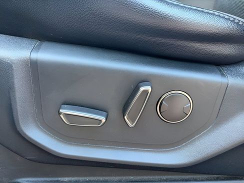 Used 2019 Ford F150 Raptor w/ Equipment Group 802A Luxury AWD/4WD image 19