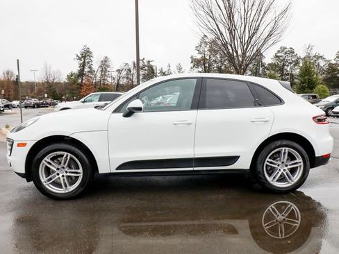 Used 2018 Porsche Macan AWD/4WD image 10